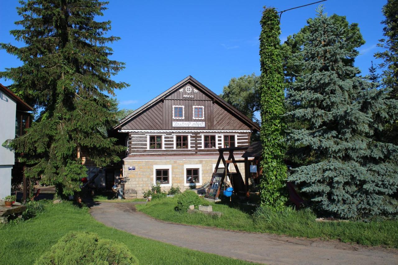 Apartmany Loucny Mlyn Kněžmost 外观 照片